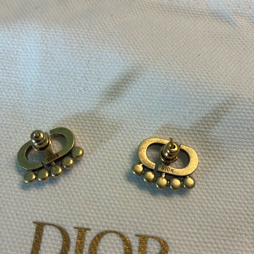 Dior Gold and Pearl Stud Earrings - Picture 2 of 4